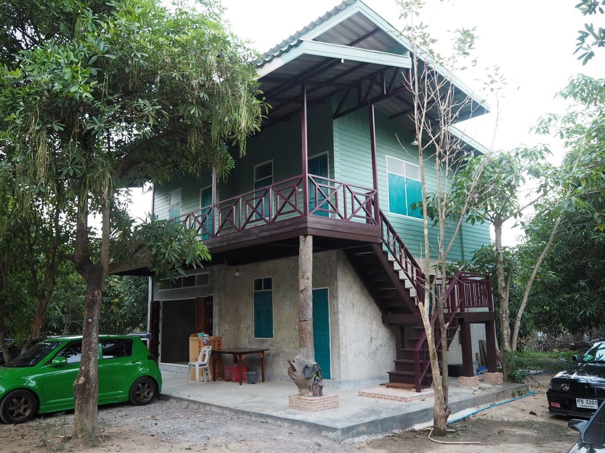 Baantantara Hotel Szuanphung Kültér fotó