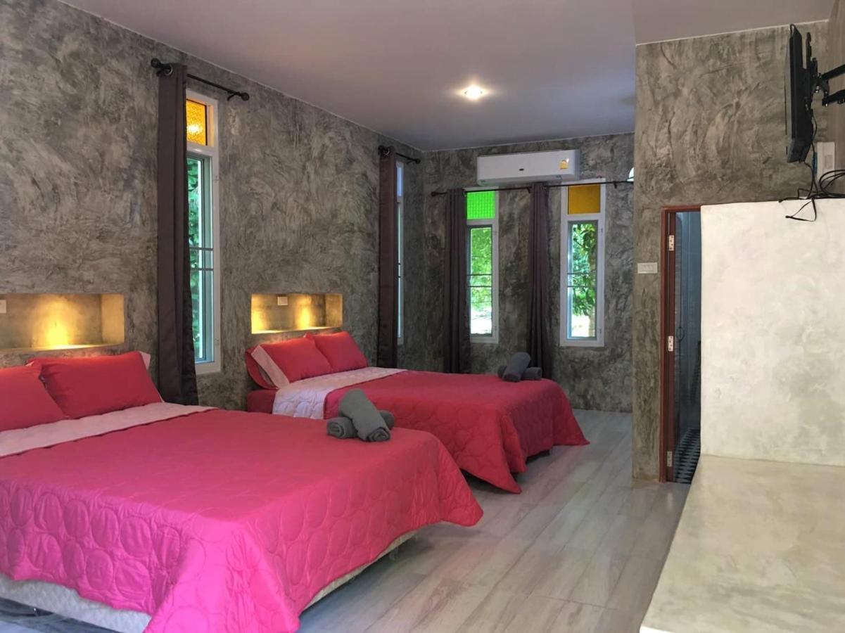 Baantantara Hotel Szuanphung Kültér fotó